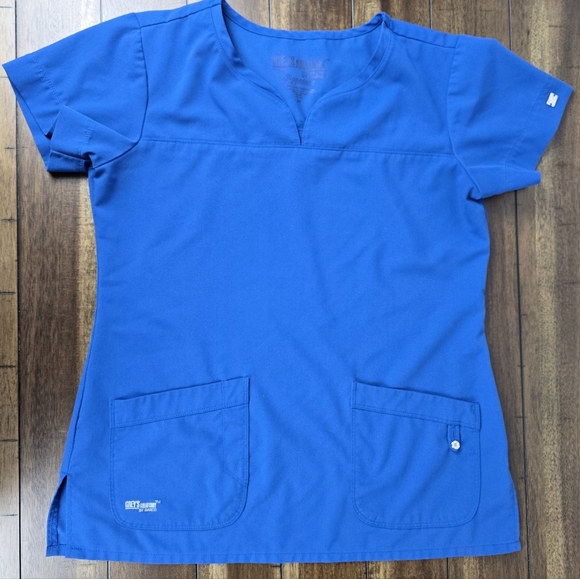 Set of 4 Women’s Medium Scrub Tops – Royal Blue | Mixed Brands - Picture 8 of 9